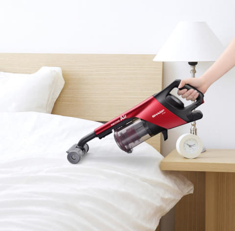 シャープ、強モードでも15分間使えるコードレス掃除機 - 家電 Watch