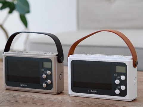 10年間ほったらかしでも手回しで充電できる、山善の小型テレビ&ラジオ