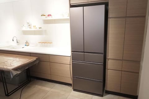 三菱、8年ぶりの冷蔵庫フル刷新。幅は同じでもカゴ1個分の大容量化