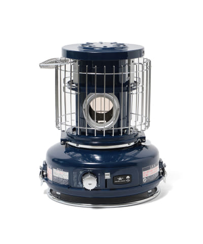 アラジン、BEAMSコラボの限定ストーブ「深緑色」。人気色も再販 - 家電