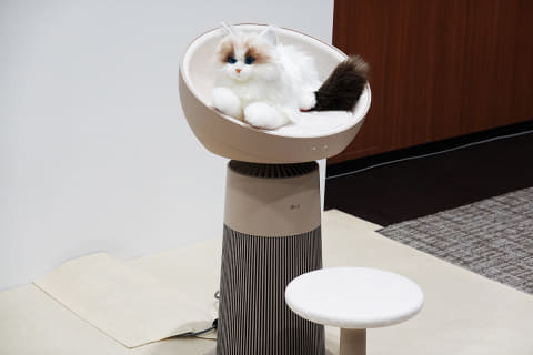猫も人も幸せ! 空気清浄機×キャットタワーの新発想家電 - 家電 Watch