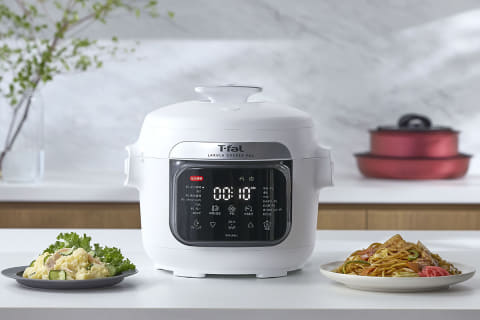 ティファール電気圧力鍋、かき混ぜまで自動に! - 家電 Watch