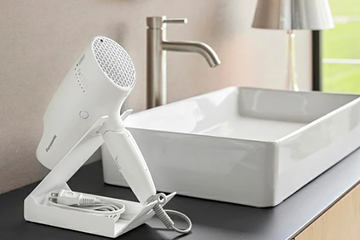 シャワードライヤー」美容液で髪潤しながら乾かす - 家電 Watch