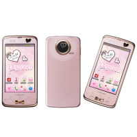 雑誌「Popteen」とコラボした「F-03D GIRLS'」 - ケータイ Watch