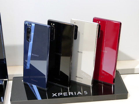 縦長画面の高性能コンパクト「Xperia 5」、ドコモから - ケータイ Watch
