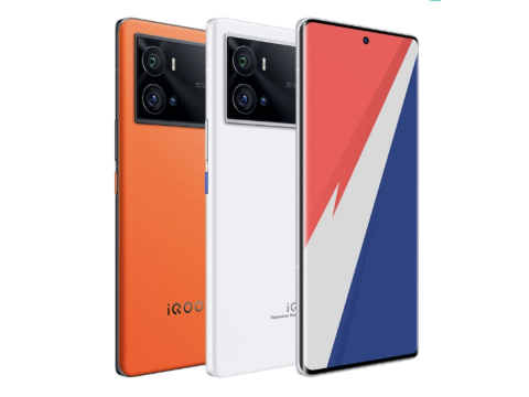 今月も折りたたみスマホが登場、ハイスペックなデザイナーモデルも発売