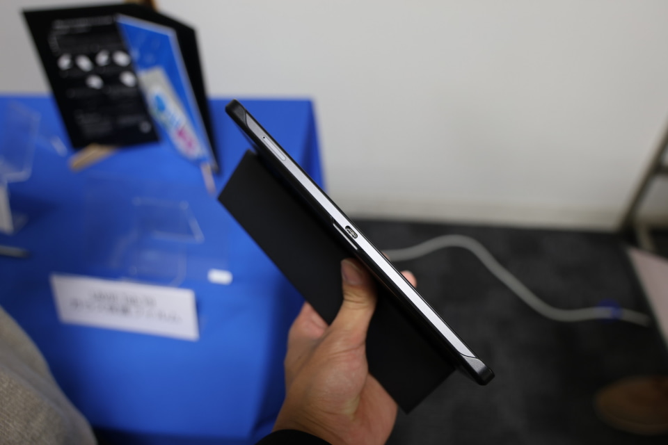 NECPCから「ペン入力対応大画面」「コンパクトでハイエンド」な