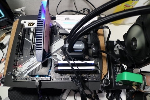 特集】オーバークロッカー清水氏が教えるCore i7-7700K/i3-7350Kの常用