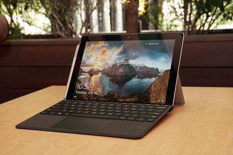 10型2in1「Surface Go」、国内は7月12日予約、8月28日発売 - PC Watch