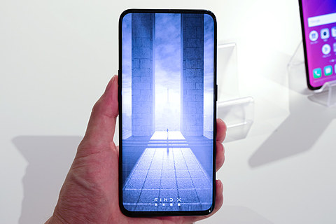 OPPO、自動でカメラが飛び出す6.4型スマホ「Find X」を国内発売 - PC Watch