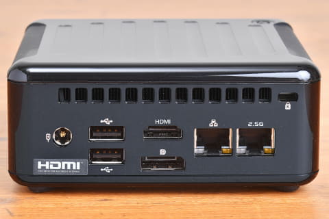 手のひらサイズの高性能8コアRyzenベアボーンキットをCrucialメモリ