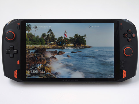 Hothotレビュー】8.4型“大画面”の衝撃! ポータブルWindowsゲーム機