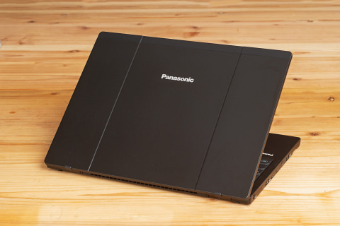 Windows 11搭載のレッツノート史上最強「FV1」を旧製品と徹底比較して