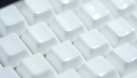 世界初、セラミック製キーキャップがMakuakeに登場 - PC Watch