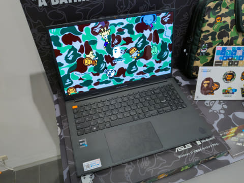 ASUS、BAPEとコラボした第13世代Core H/120Hz有機EL搭載ノートPC - PC