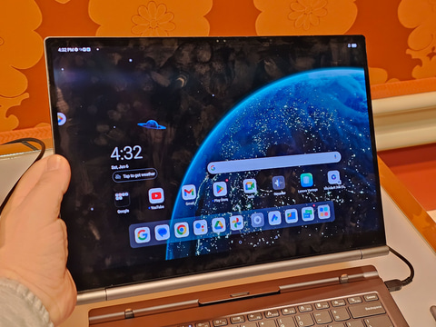 Lenovo、分離するとAndroidタブレットになるWindows 2in1「ThinkBook