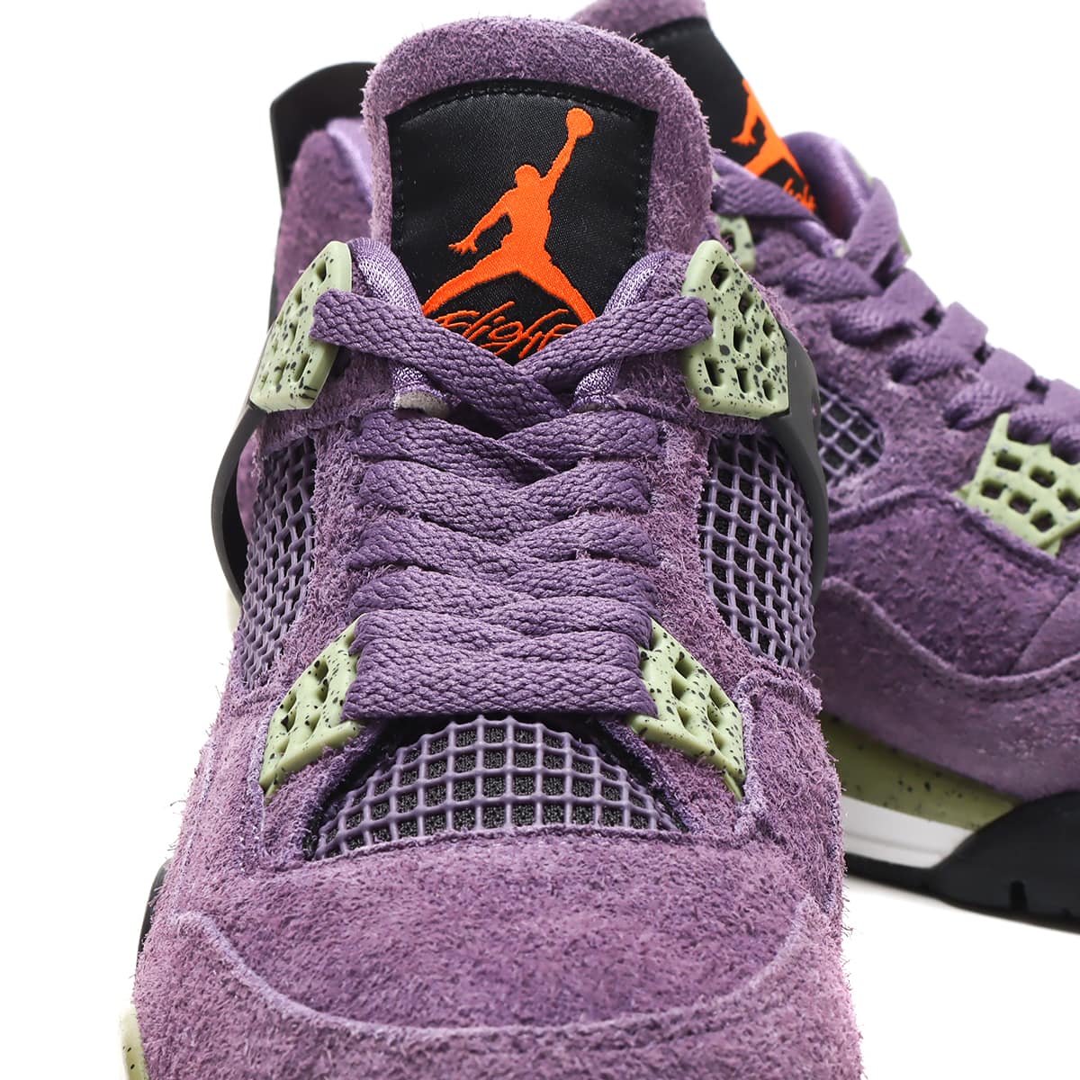 JORDAN BRAND WMNS AIR JORDAN 4 RETRO CANYON PURPLE/SAFETY ORANGE