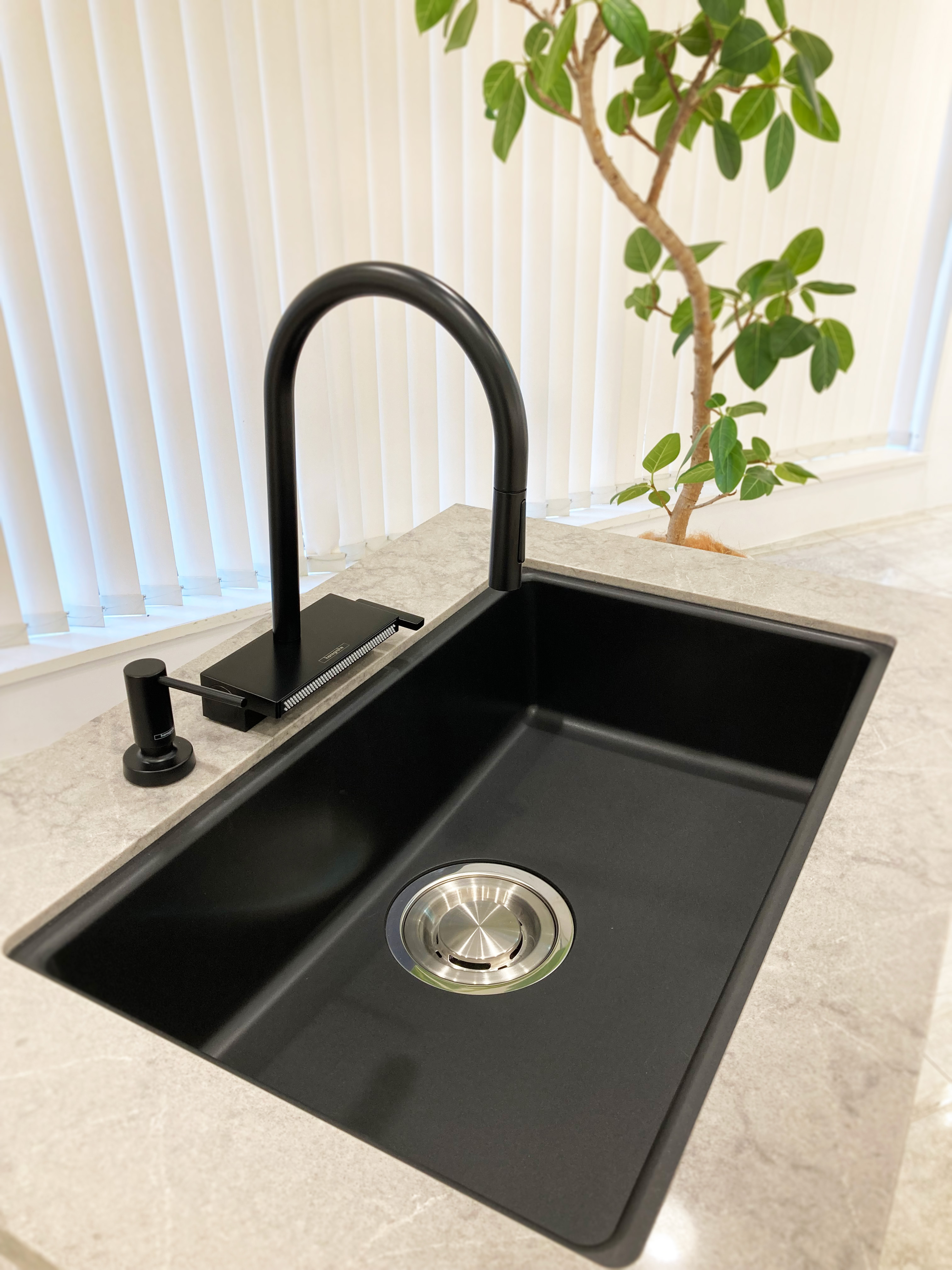 黒のコンビネーション