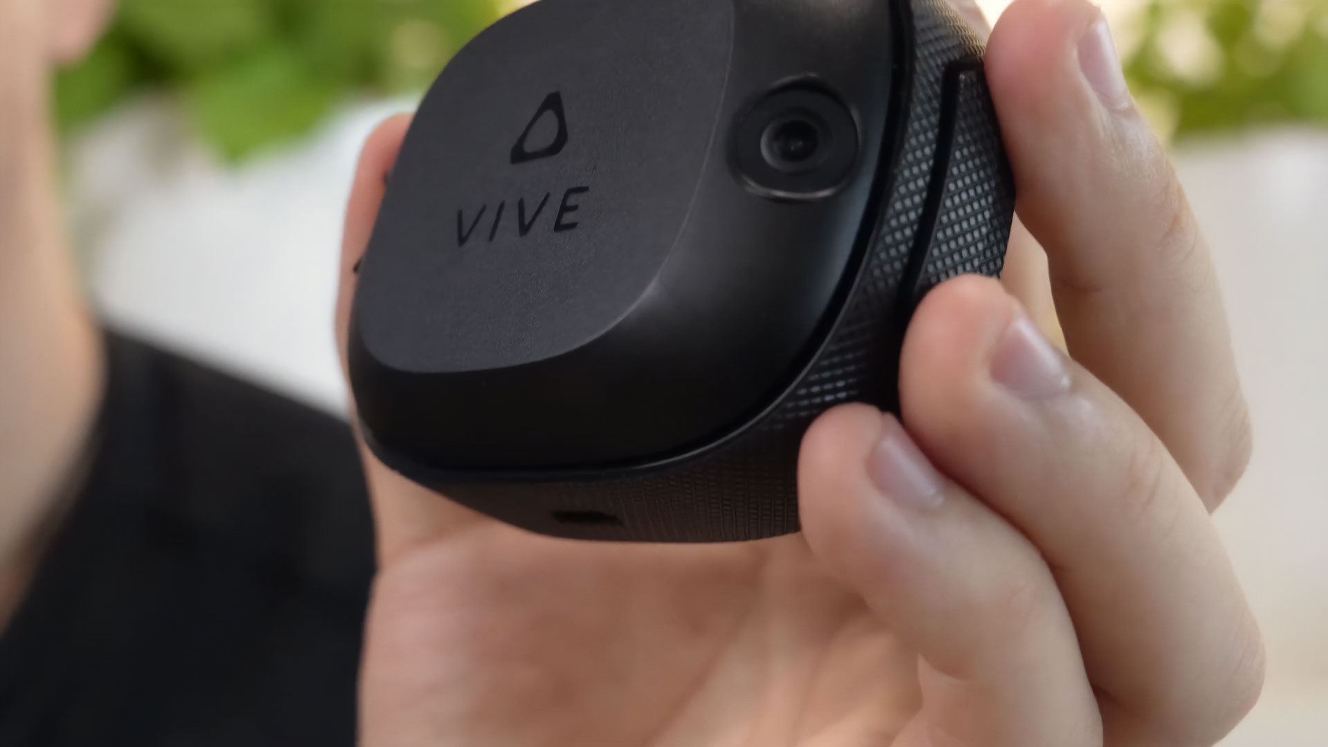 HTCが外部センサー不要の光学式トラッカーを発表 2023年第3四半期に