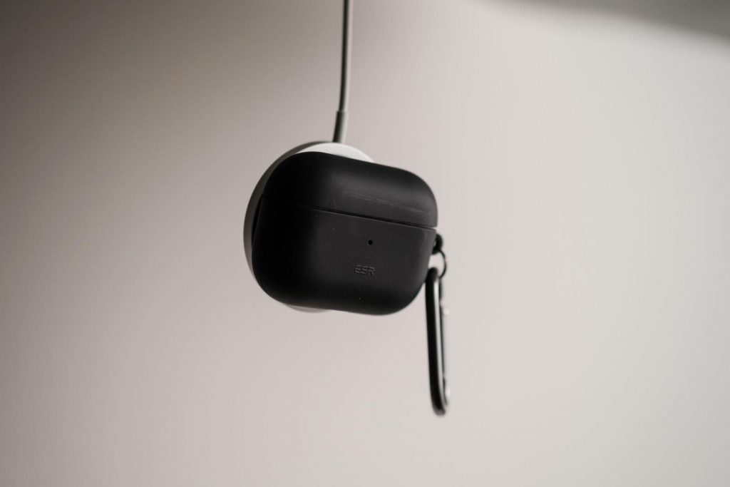 初代AirPods ProをMagSafe化するケース