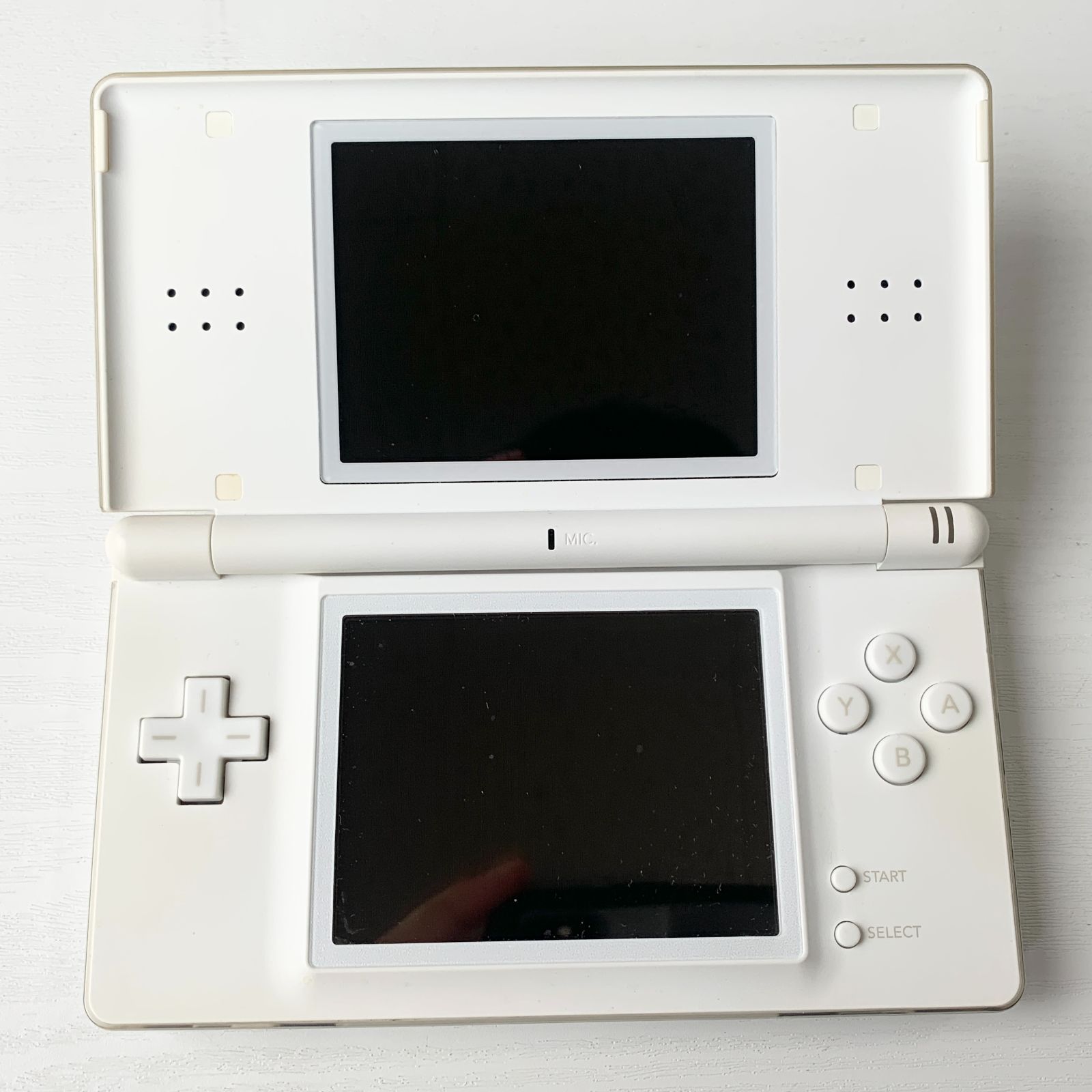任天堂 Nintendo DS Lite ホワイト 本体 箱 アダプター タッチペン