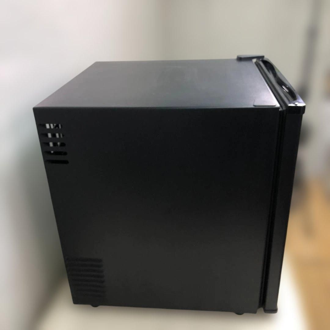 美品 Sun Ruck 電子冷蔵庫 48L SR-R4803 2022年製 小型冷蔵庫 ブラック