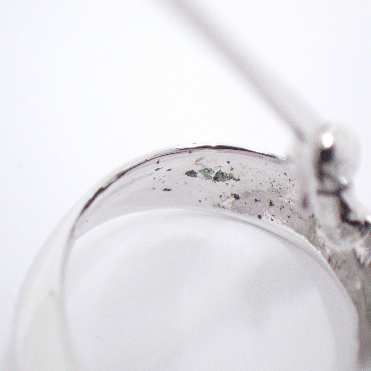 MIKIMOTO ミキモト リボンモチーフ ブローチ シルバー/パール3粒【い