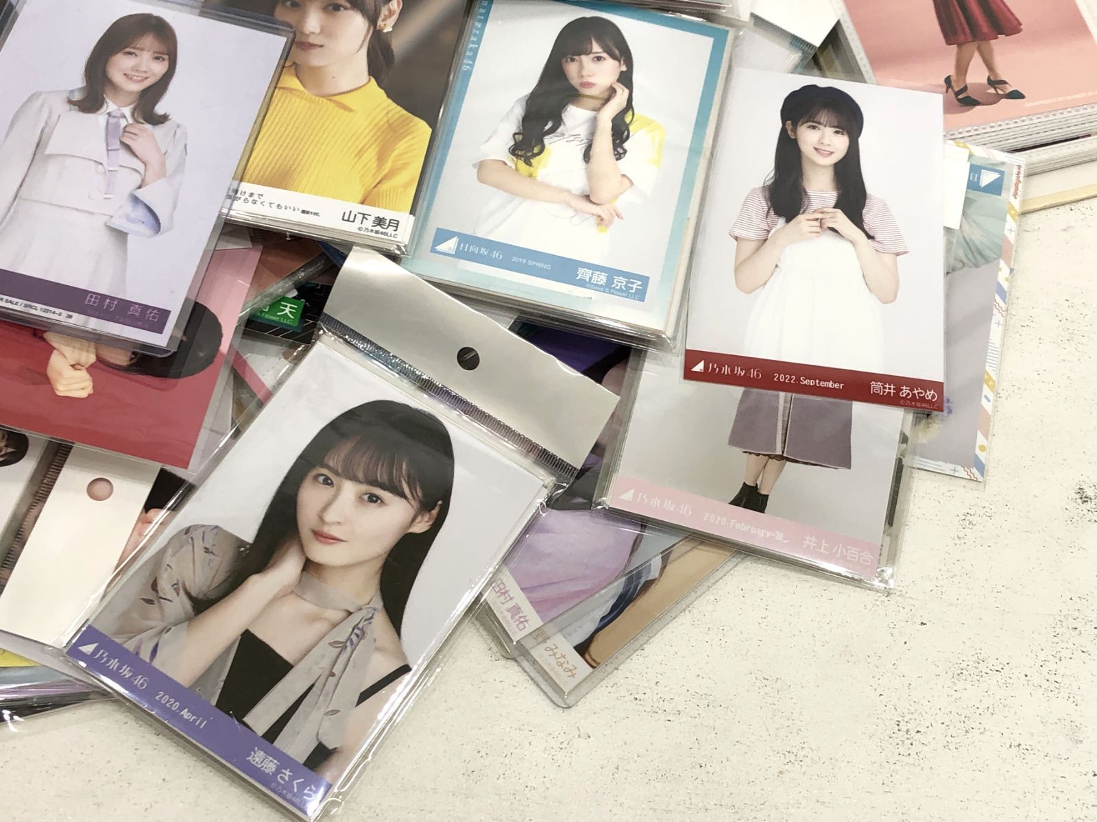 小牧店】坂道 生写真まとめて 乃木坂 欅坂 日向坂 未検品 【T353-3132