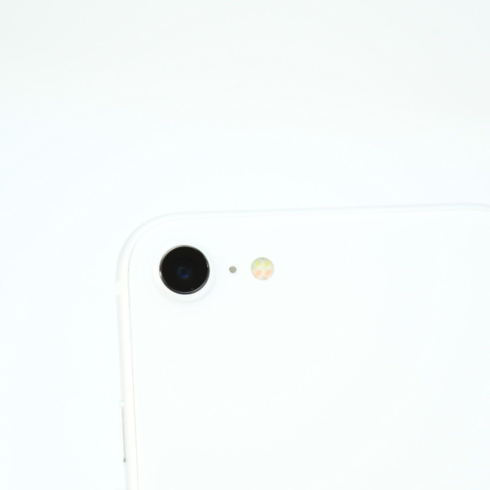 美品＊純正バッテリー最大容量92％】au SIMフリーiPhone SE 第2世代