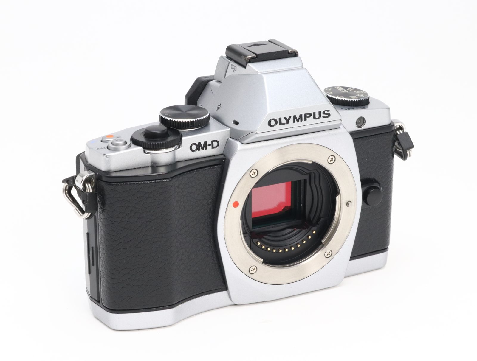 AB- (良品) OLYMPUS オリンパス OM-D E-M5 ボディ シルバー シャッター
