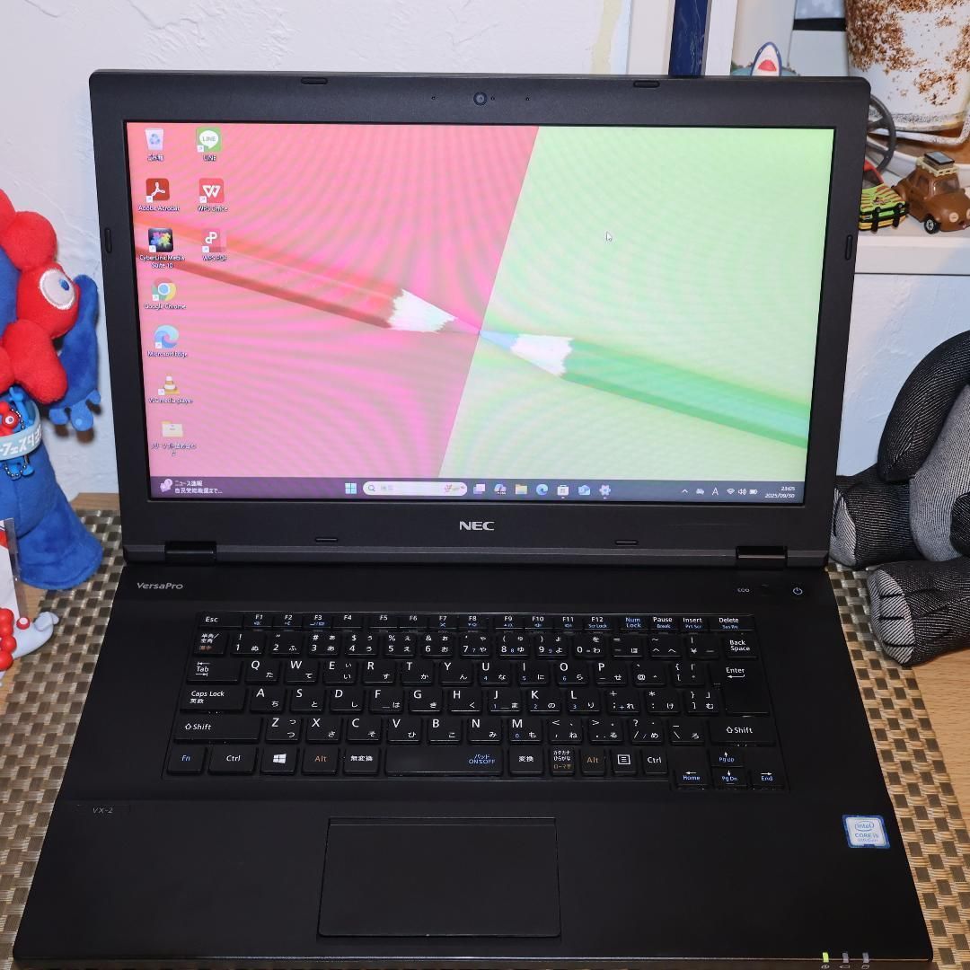 Win11公式対応8世代i5/メ8G/新品SSD480G/DVD/カメラ/無線 - メルカリ