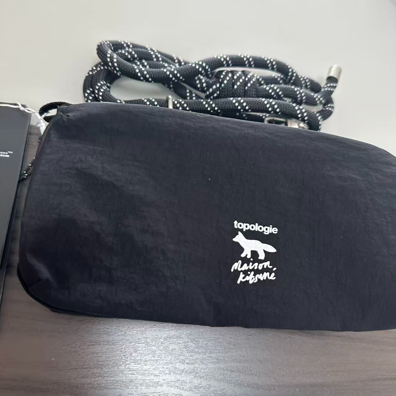 メゾンキツネ×トポロジー ボトルバッグ ストラップ セット - メルカリ