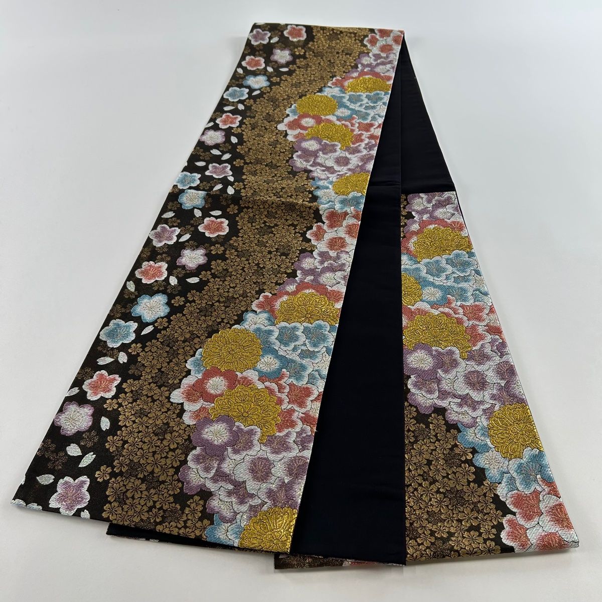 袋帯 秀品 袋帯 美品 秀品 六通 正絹 草花 金糸 箔 金色 六