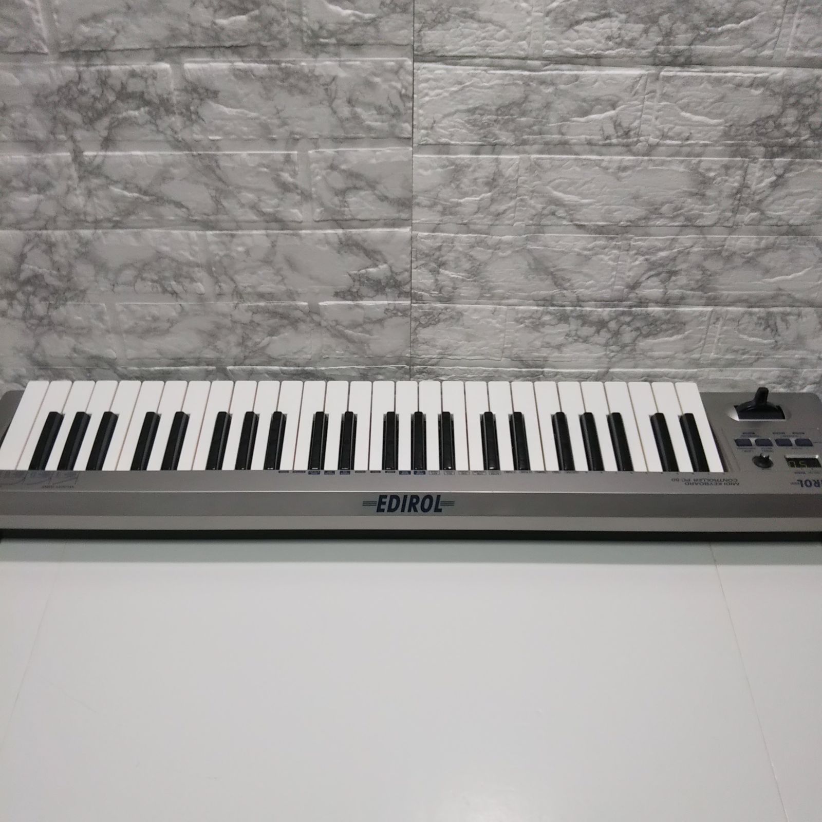 Roland MIDI Keyboard Controller EDIROL PC-50 USB MIDI標準