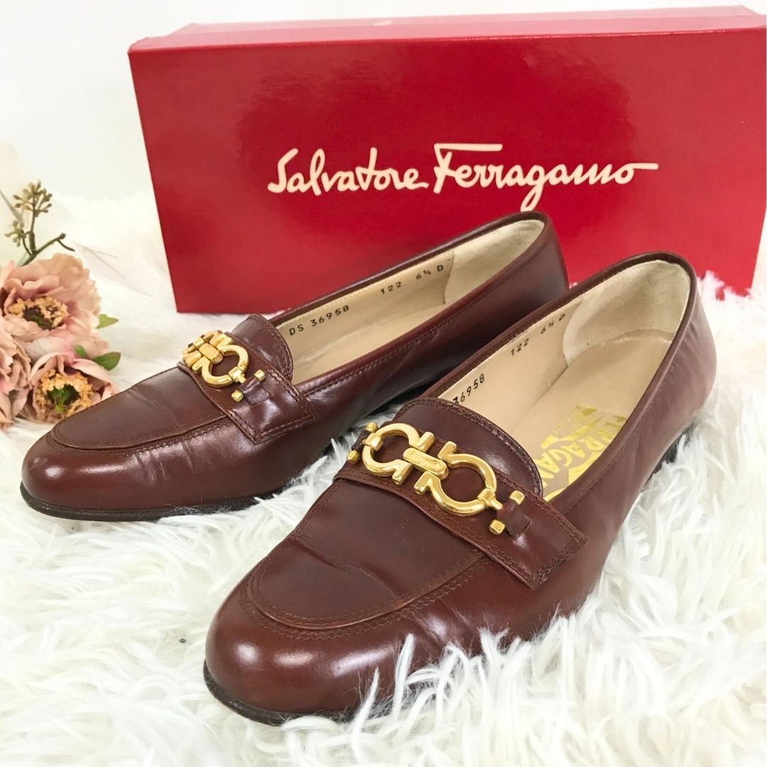 Salvatore Ferragamo サルヴァトーレフェラガモ ローファー W