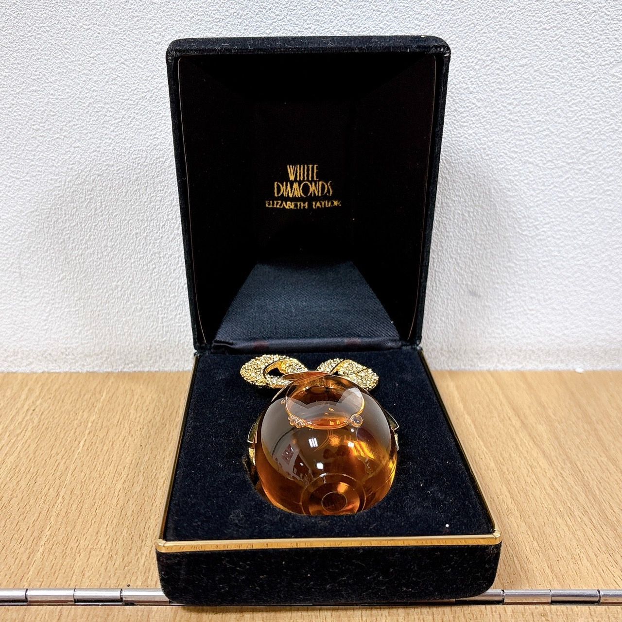 エリザベステイラー ホワイトダイヤモンド コスメセットホワイト