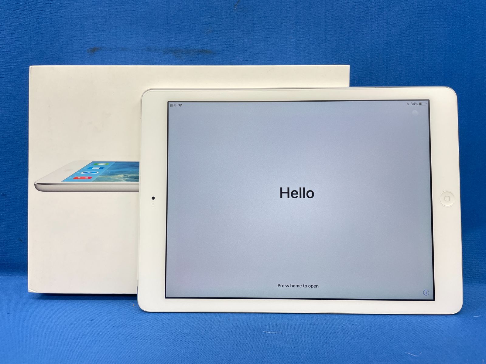 美品】iPad Air2 32GB シルバー オマケ付 iPad Air2 64GB Wi-Fi