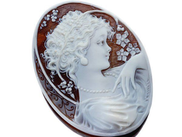 ジュエリー極】ラファエレ・ペルニーチェ作 妖艶な女性像 シェルカメオ