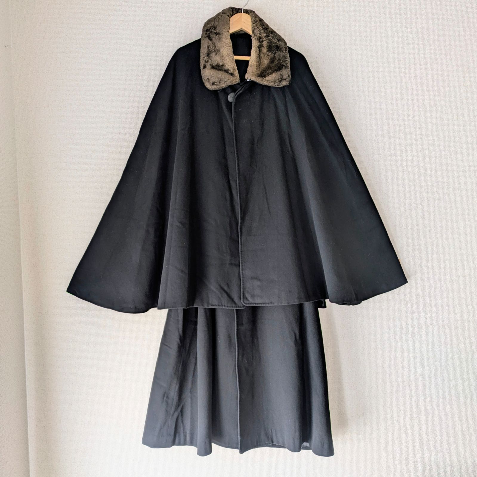 Japanese Vintage Tonbi style coat Black Wool Inverness coat