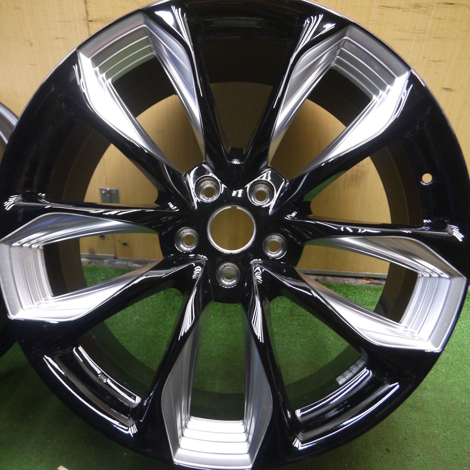 送料無料* 新車外し☆レクサス LC500 Sパッケージ 純正 ホイール 21