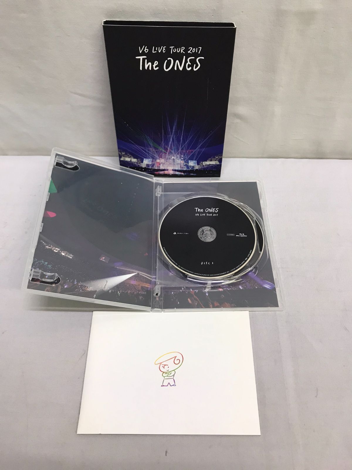 V6 LIVE TOUR 2017 The ONES(Blu-ray Disc2枚組)(通常盤) - メルカリ