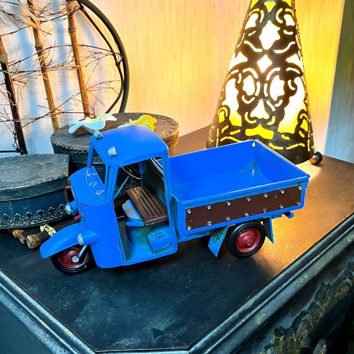 ブリキ ファーマートラック 青 三輪 コレクション おもちゃ アメリカン