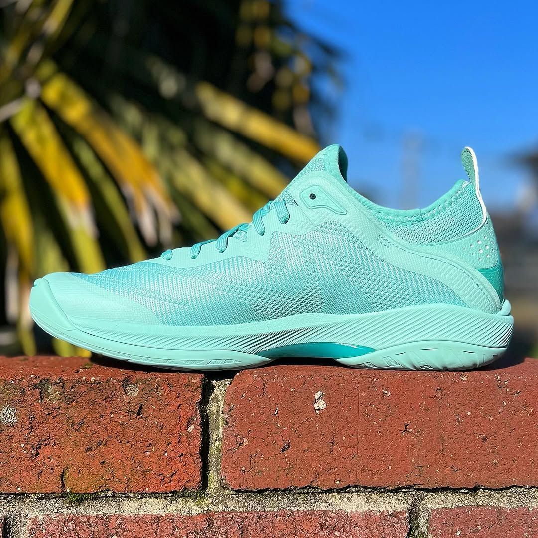 ASICS GLIDE NOVA FF 3 アシックス グライドノヴァ 台湾限定カラー