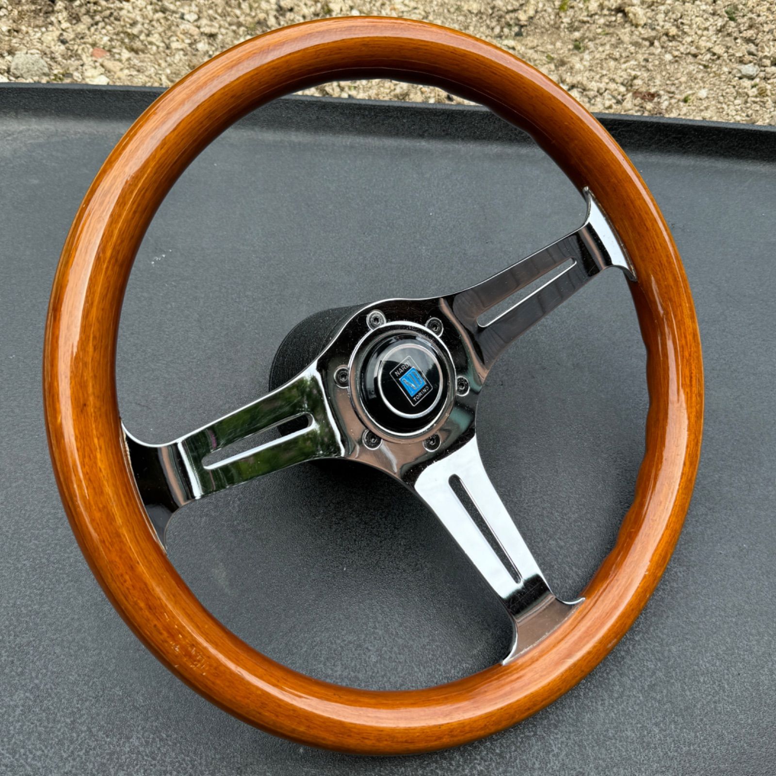 ウッドステアリング メーカー不明 中古品 ホーンボタン付き 旧車