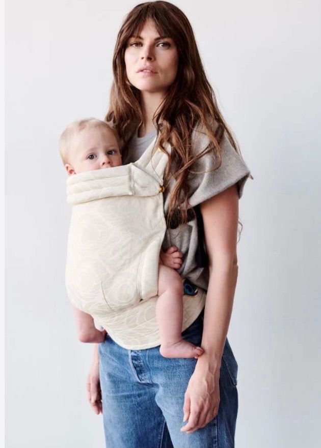 アーティポッペ Artipoppe 抱っこ紐 新前向き抱っこ可 - メルカリ