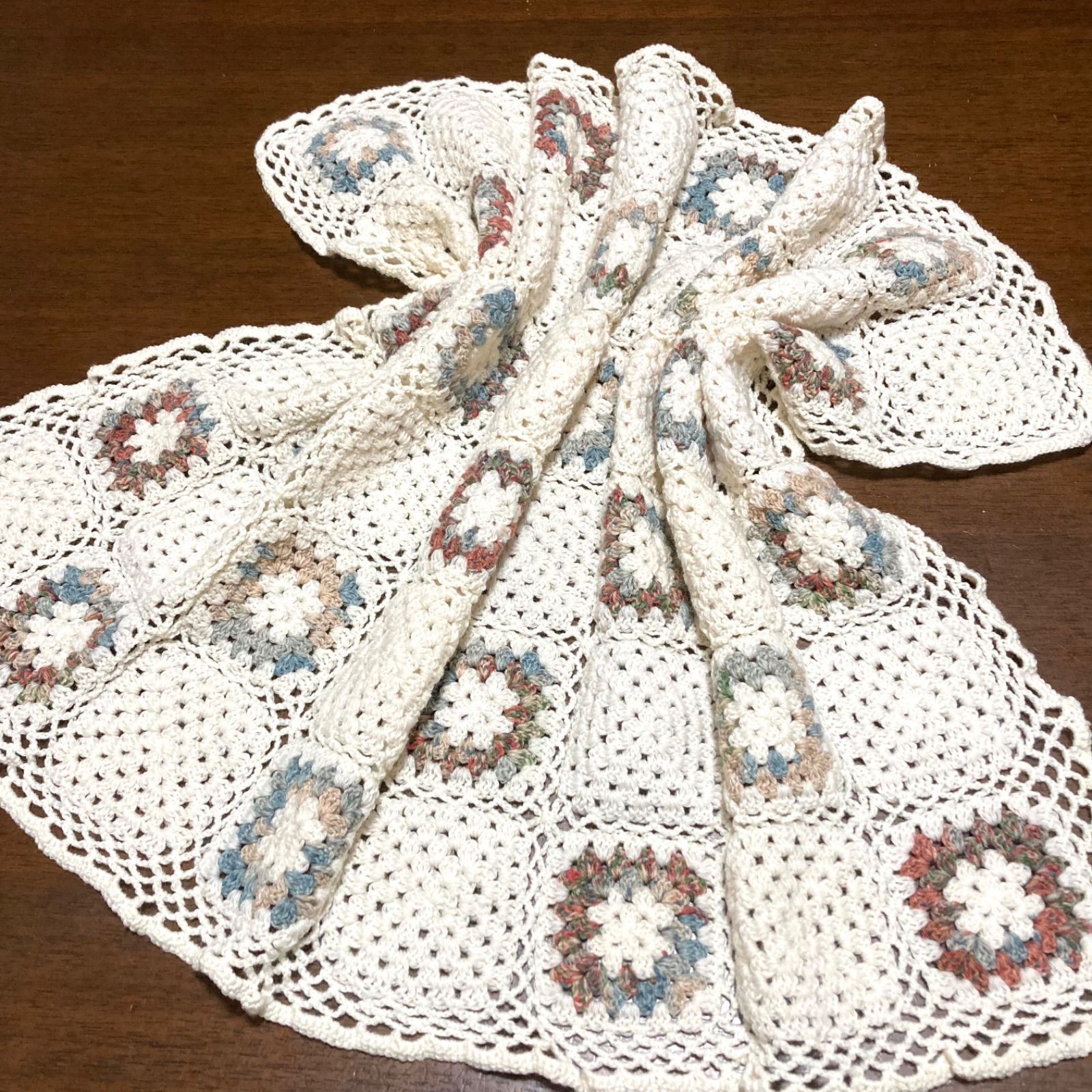 モチーフ編み☆マルチカバー☆膝掛け☆ブランケット☆レトロポップ☆黒