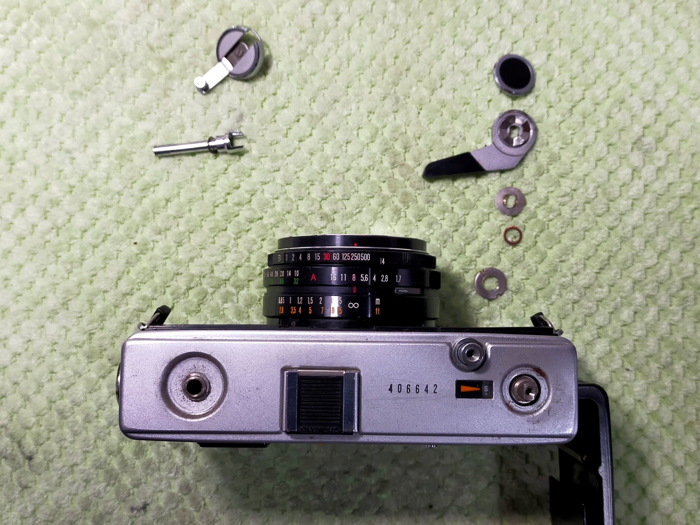 オリンパス 35 UCの分解｜フィルムカメラ修理のアクアカメラ