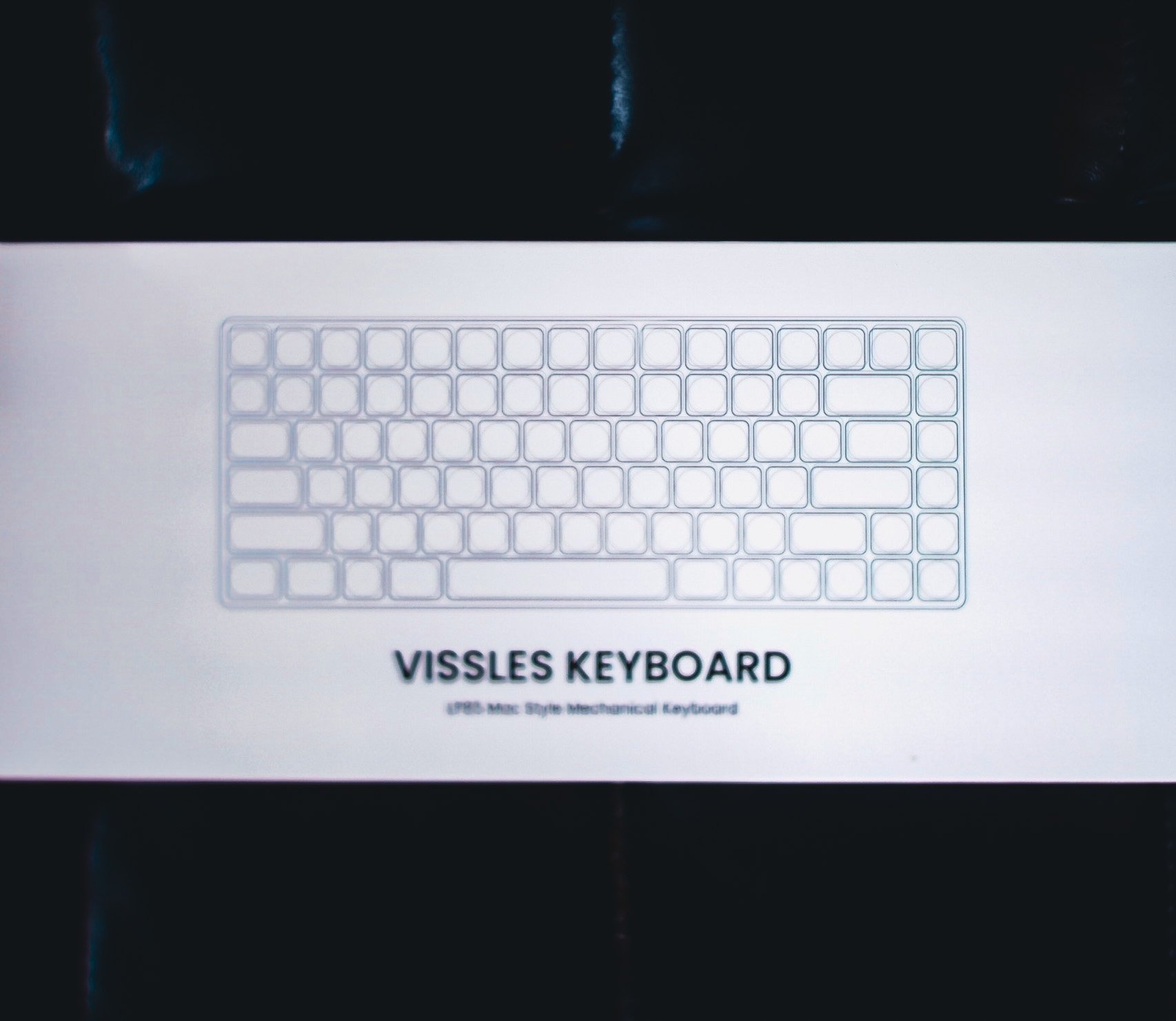 VISSLES LP85 keyboard】”極薄メカニカル式キーボード“レビュー｜書店