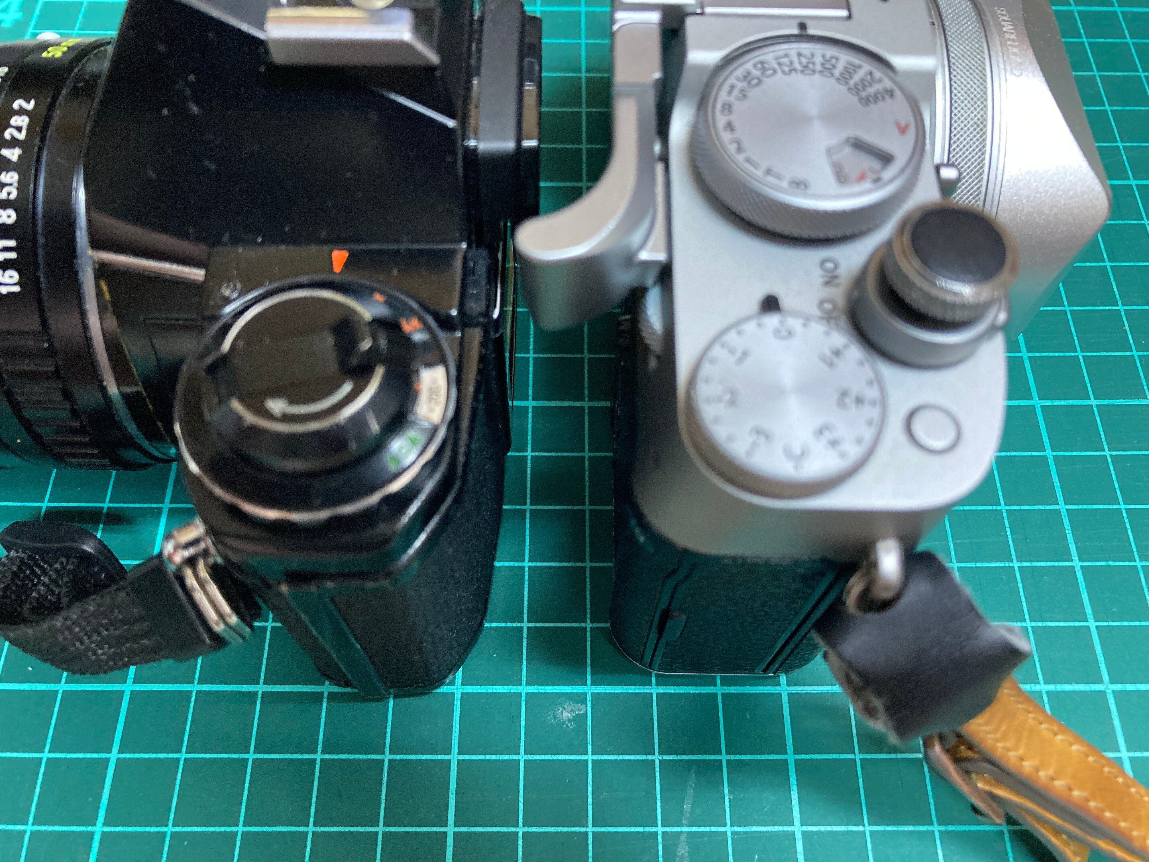 PENTAX ME と MX｜雅辺