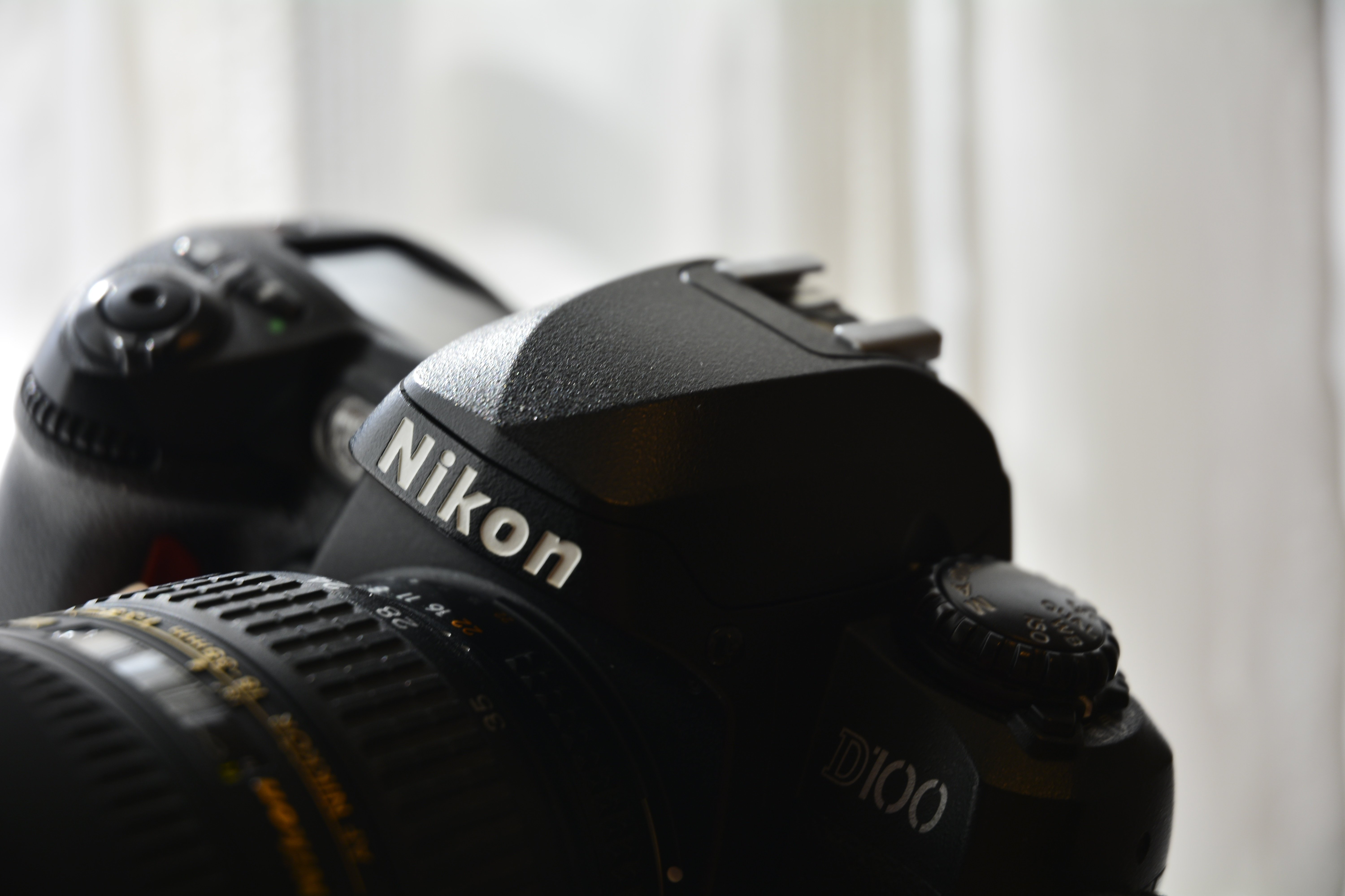 もはや化石！？D100を手に入れた。｜Daichi Okamoto